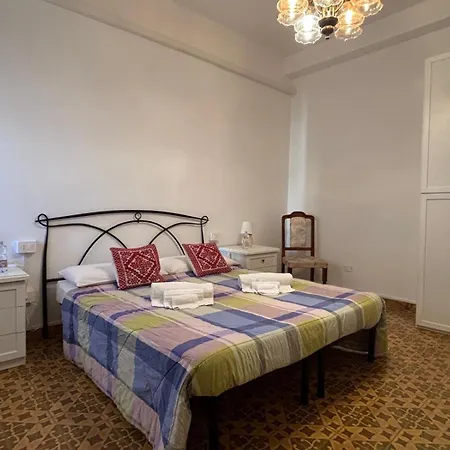 Casa Sulla Piazzetta Olbia