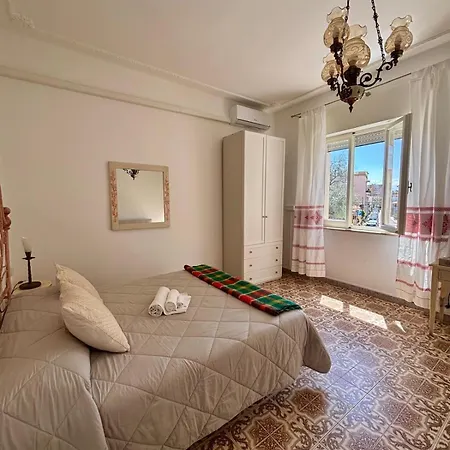 別荘 Casa Sulla Piazzetta オルビア