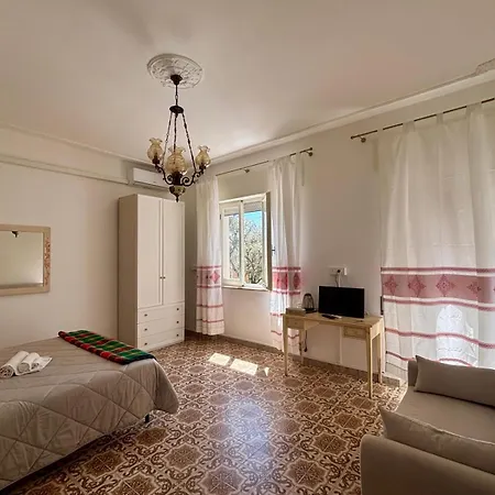 別荘 Casa Sulla Piazzetta オルビア
